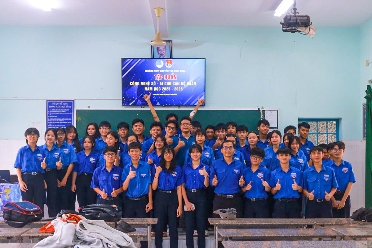[ kỷ yếu đẹp ] A6 Trường THPT Nguyễn Thị Minh Khai -Bình Thuận (2015-2018)