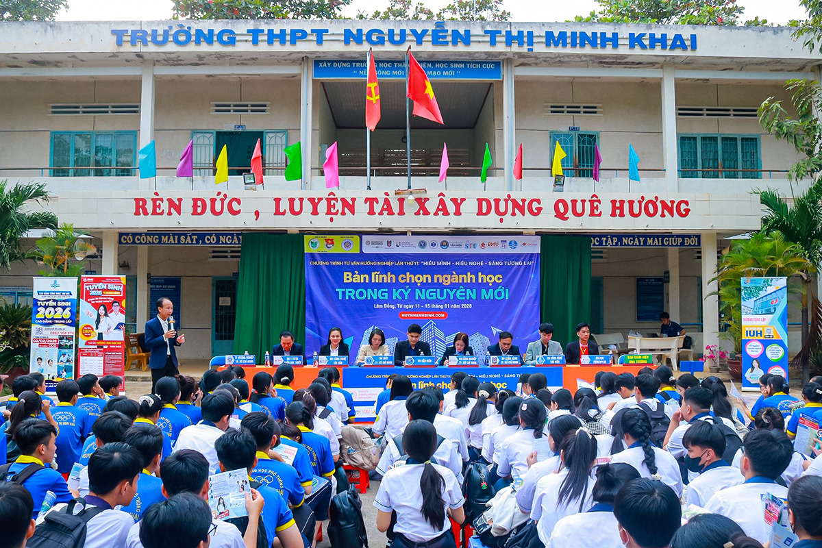 12a3(2010-2011) Nguyễn Thị Minh Khai -Lương Sơn -Bắc Bình-Bình Thuận